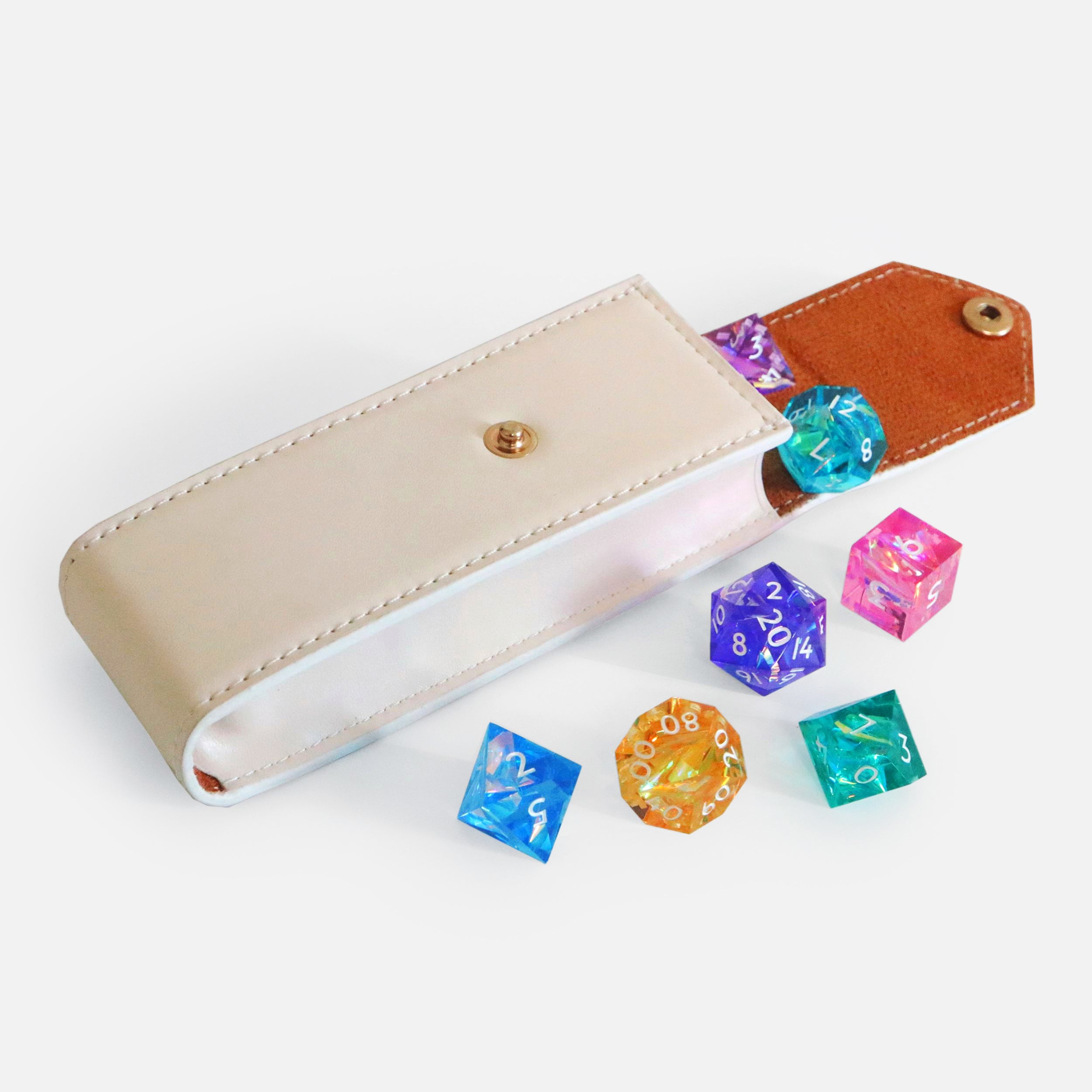 ⭐︎美品⭐︎24-25 dice bank The Leather Dice Holder – Everything Dice