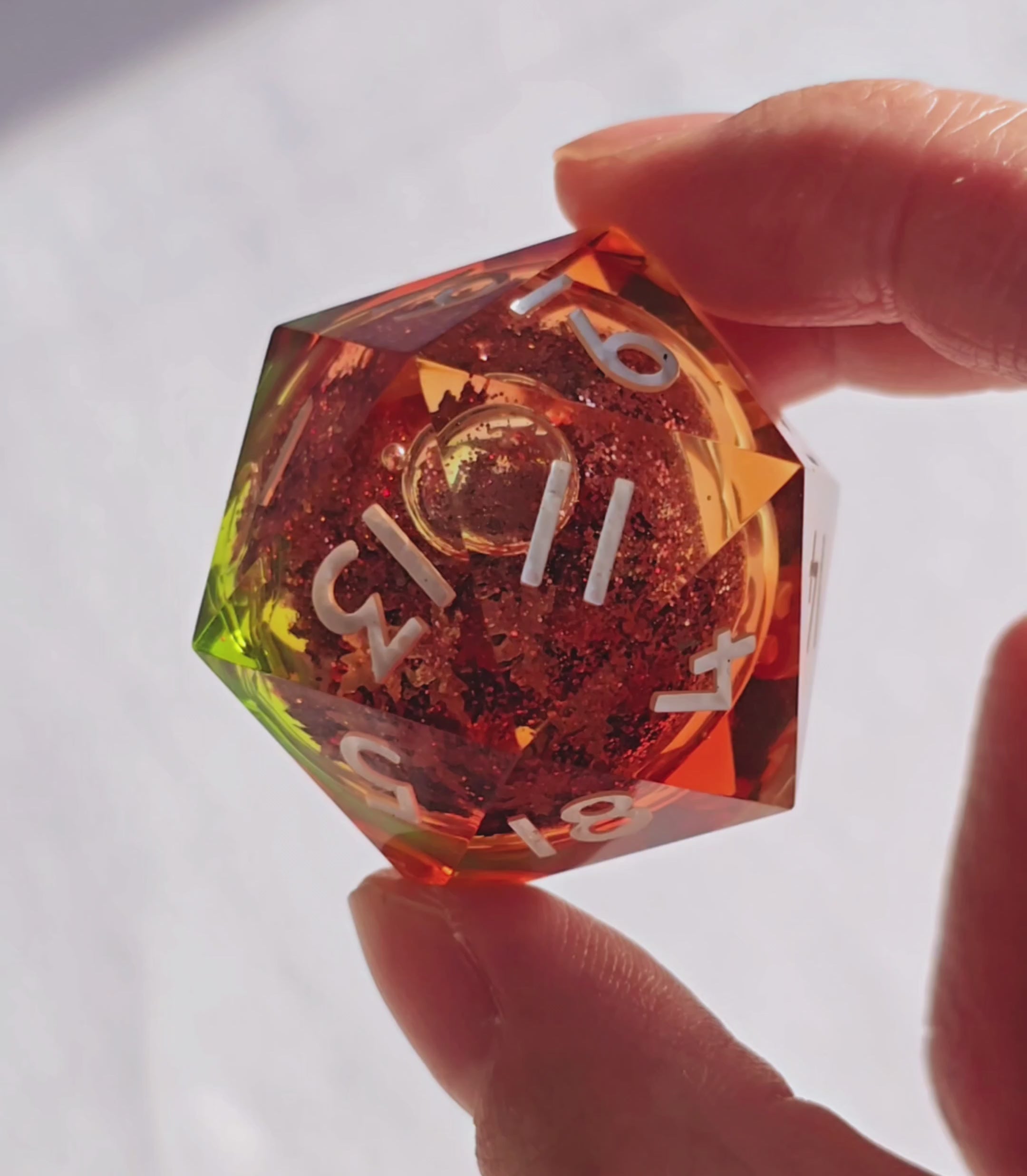 Auburn Breeze Liquid Core Chonk 40mm Oversized D20 – Everything Dice