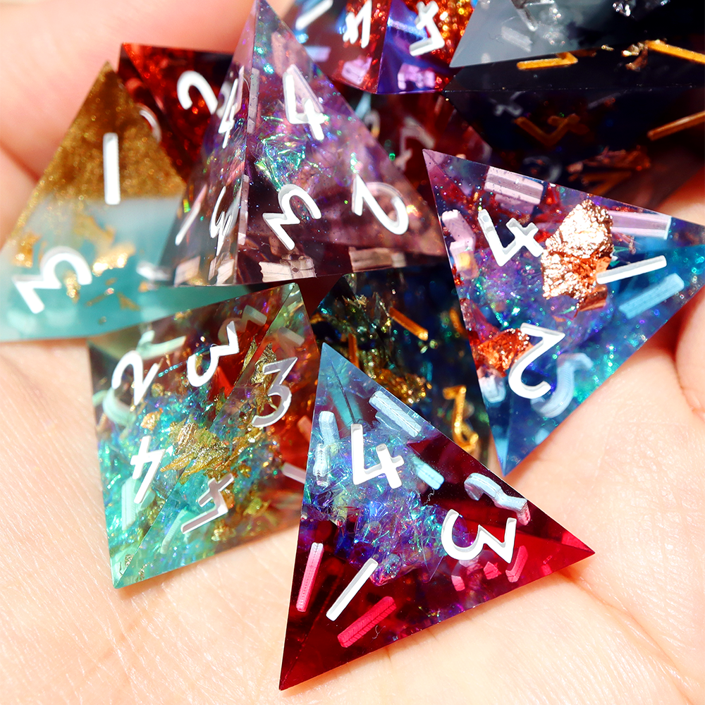 Randomized 4D4 set – Everything Dice